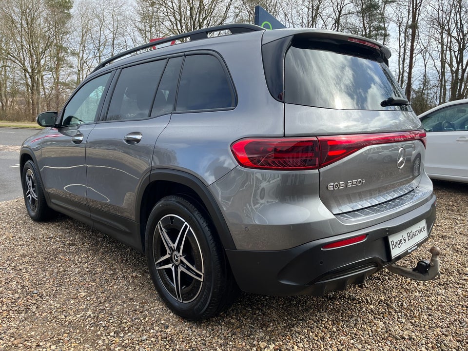 Mercedes EQB250+ AMG Line Advance Plus 5d