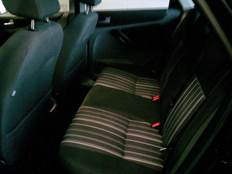 Ford Focus 1,6 Ghia Collection 4d