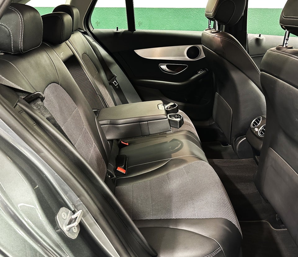 Mercedes C220 d 2,0 Avantgarde stc. aut. 5d