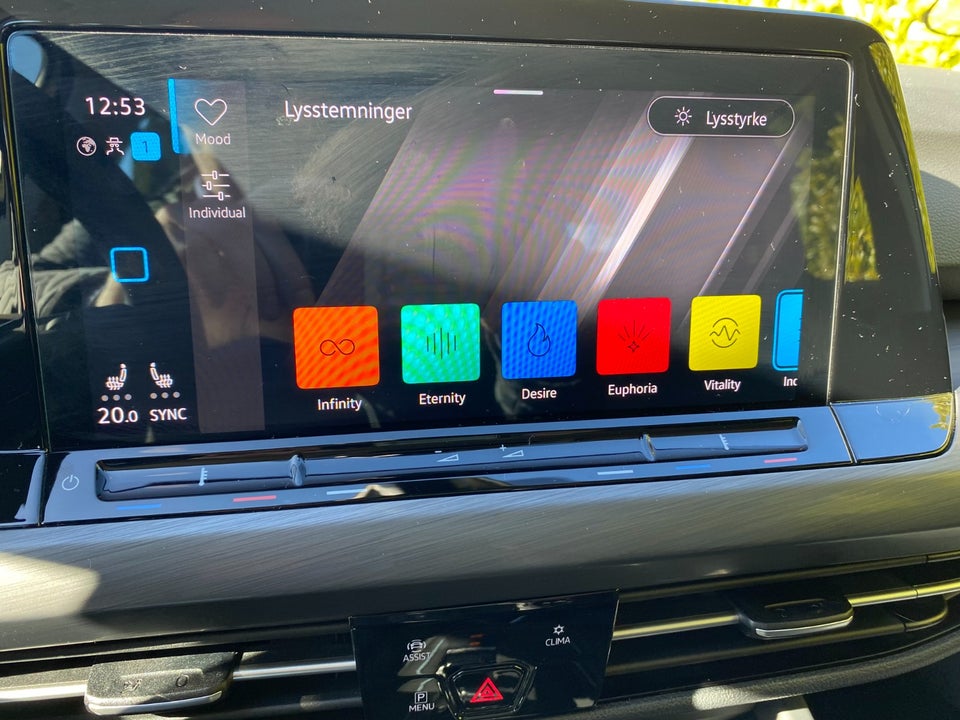 VW Golf VIII 1,5 eTSi 150 Style DSG 5d