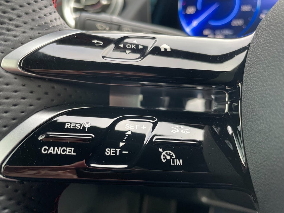 Mercedes EQA350 AMG Line Premium 4Matic 5d