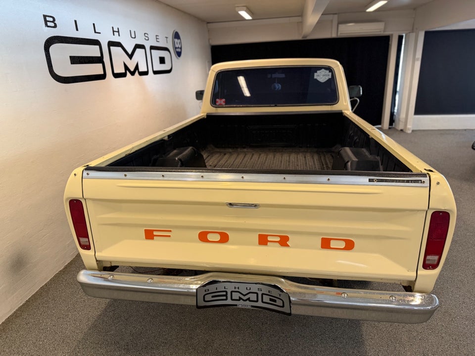 Ford F-150 5,0 Custom aut. 2d