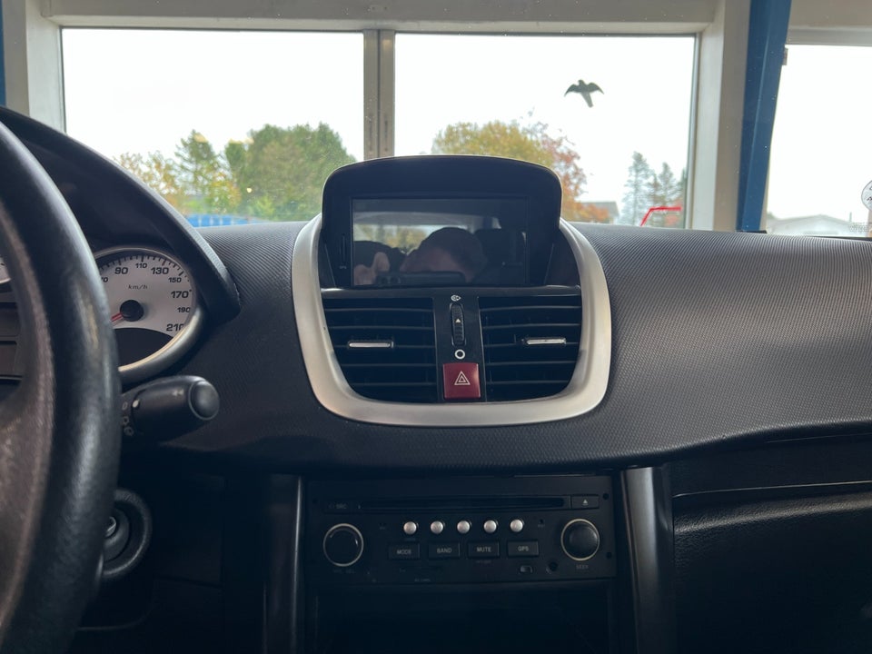 Peugeot 207 1,6 HDi 90 Comfort+ 5d