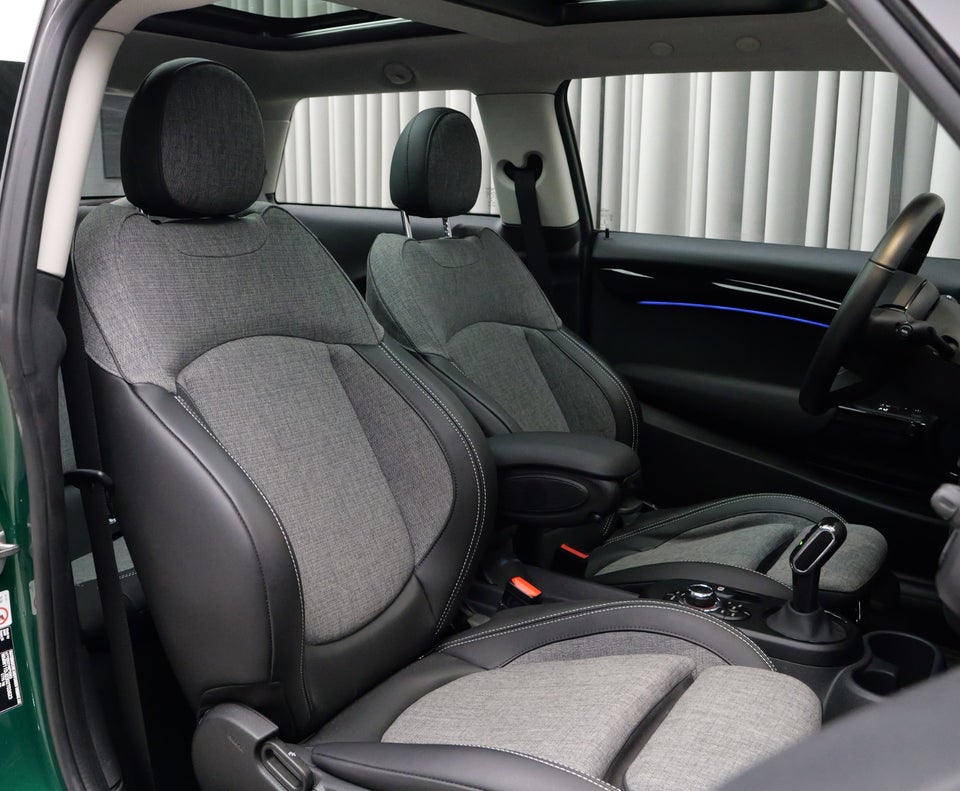 MINI Cooper SE Collection 3d