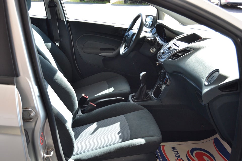 Ford Fiesta 1,25 60 Ambiente 5d