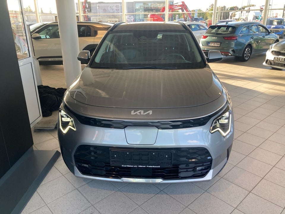 Kia Niro 64 EV Upgrade 5d