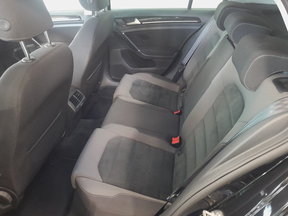 VW Golf VII 1,5 TSi 150 Highline DSG 5d