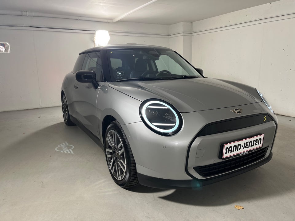 MINI Cooper SE Classic Trim M 3d