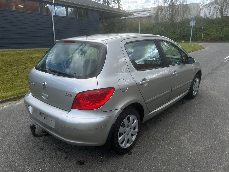 Peugeot 307 1,6 Edition 5d