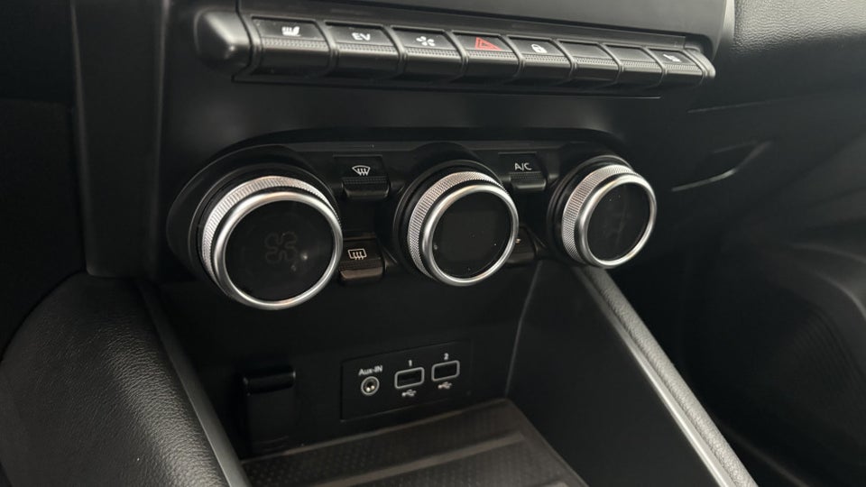 Renault Captur 1,6 E-Tech Intens 5d