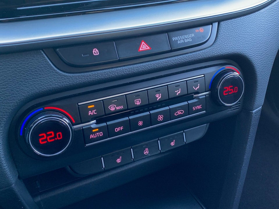 Kia Ceed 1,0 T-GDi Prestige SW 5d