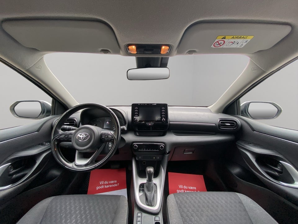Toyota Yaris 1,5 Hybrid Essential e-CVT 5d