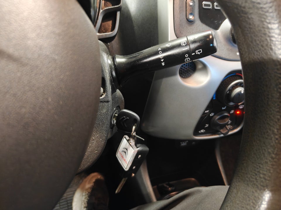 Citroën C1 1,2 PureTech Feel 5d