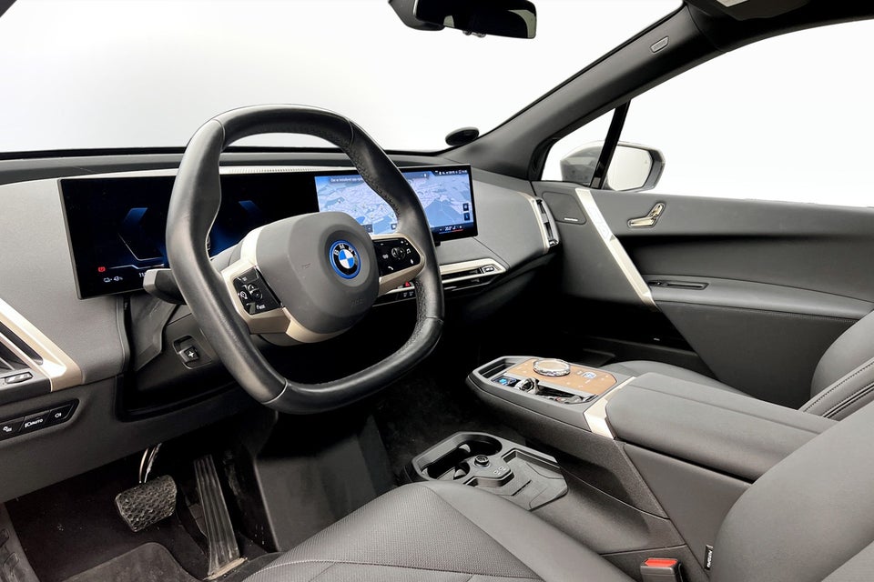 BMW iX xDrive40 Supercharged 5d