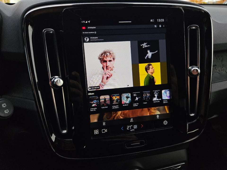 Volvo XC40 P6 ReCharge Pro 5d