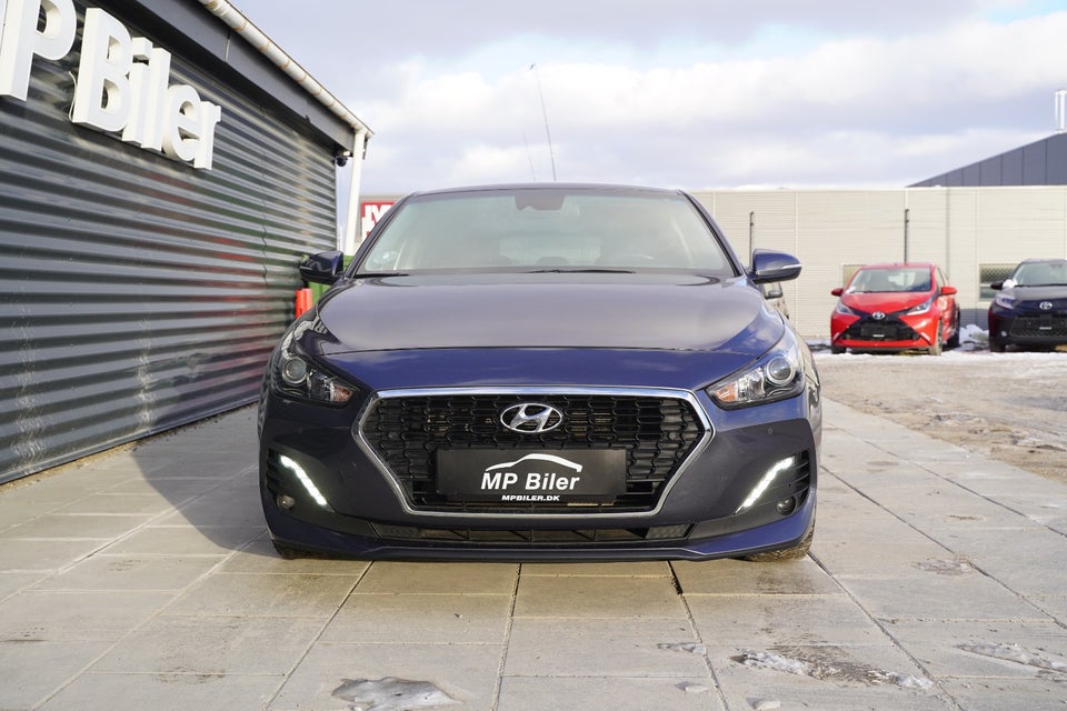Hyundai i30 1,4 T-GDi Trend Fastback DCT 5d
