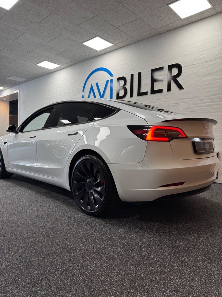 Tesla Model 3 Performance AWD 4d