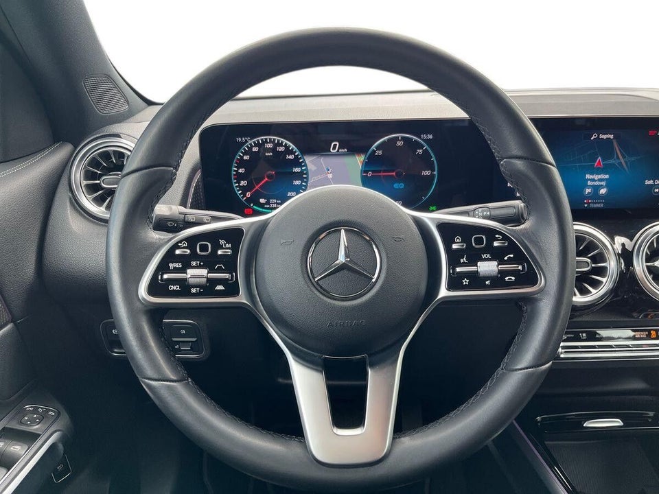 Mercedes EQB300 4Matic 7prs 5d