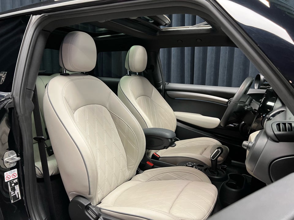 MINI Cooper SE Yours Lounge 3d