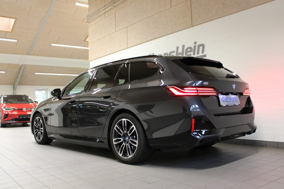 BMW i5 eDrive40 Touring M-Sport 5d