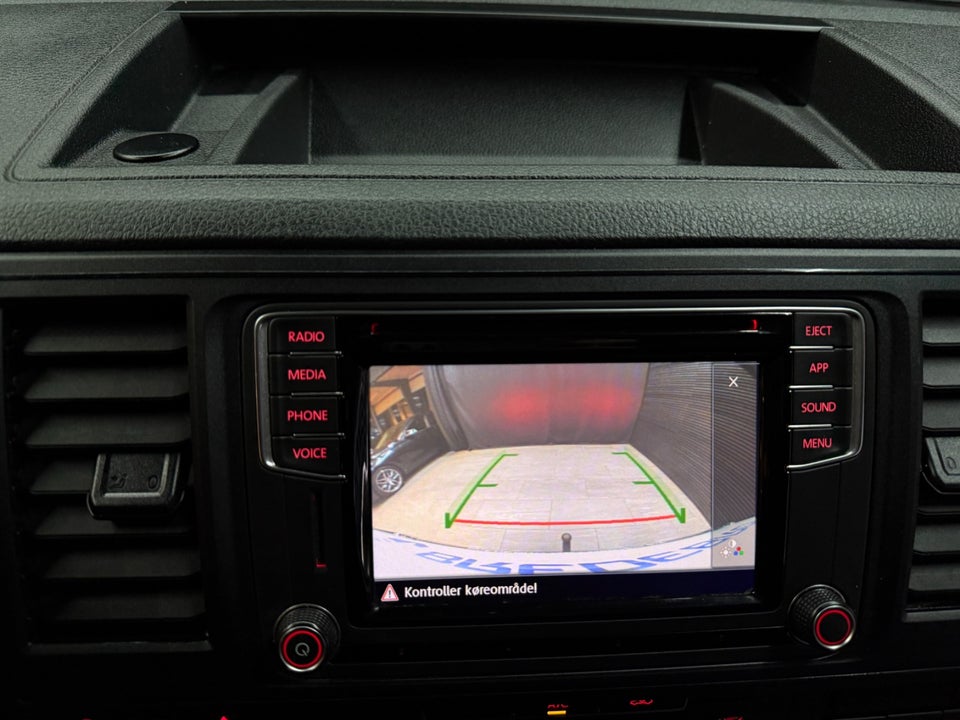 VW Transporter 2,0 TDi 150 Kassevogn DSG kort