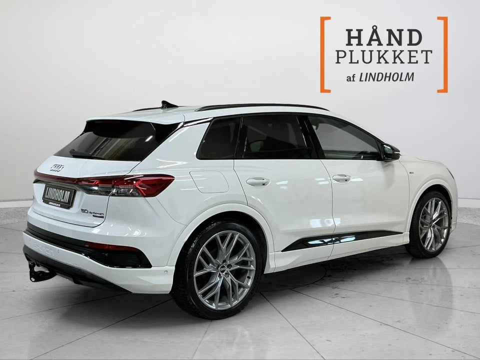 Audi Q4 e-tron 50 S-line quattro 5d