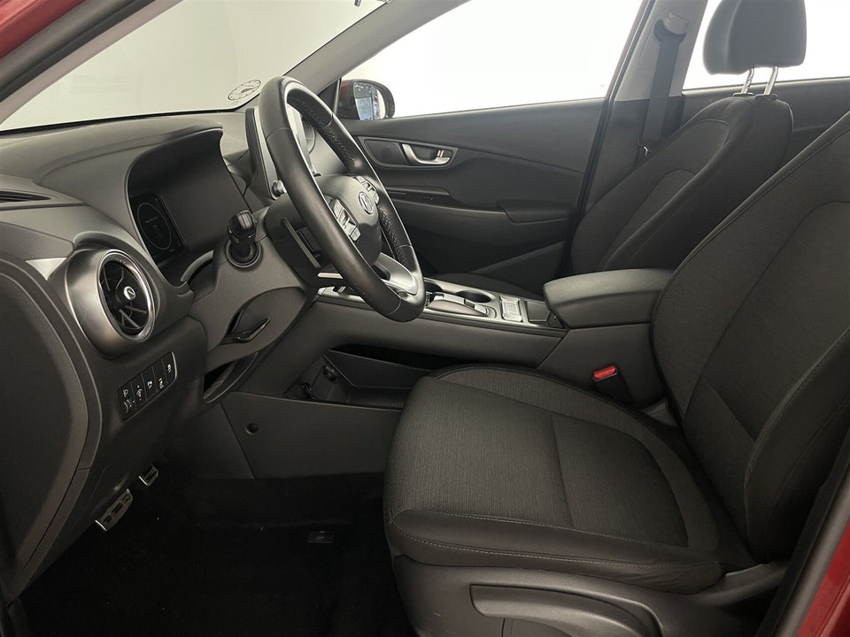 Hyundai Kona 64 EV Essential 5d