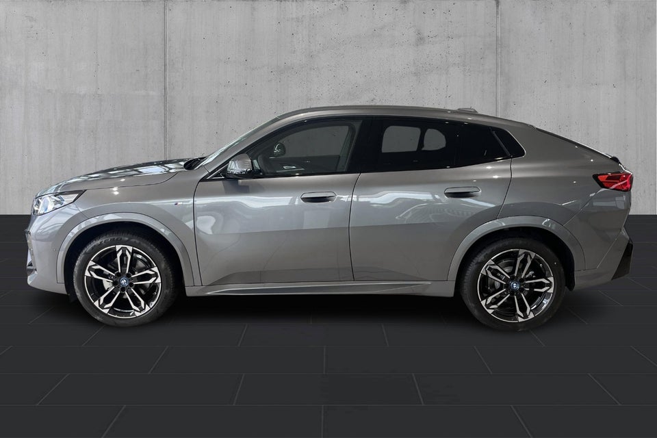 BMW iX2 eDrive20 M-Sport 5d