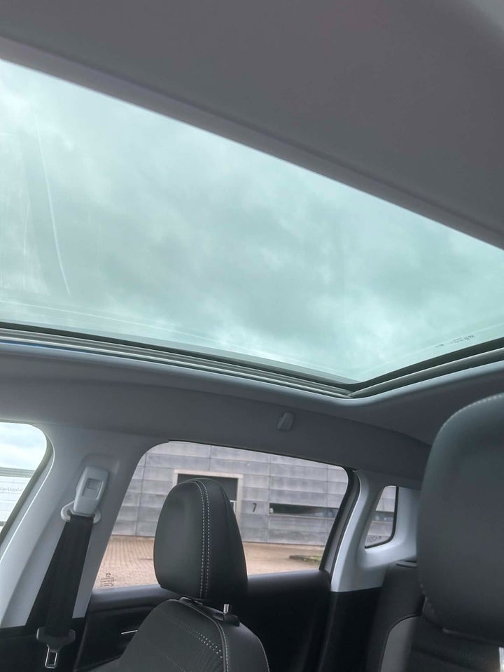 Peugeot 2008 1,2 e-THP 110 Allure Sky EAT6 5d