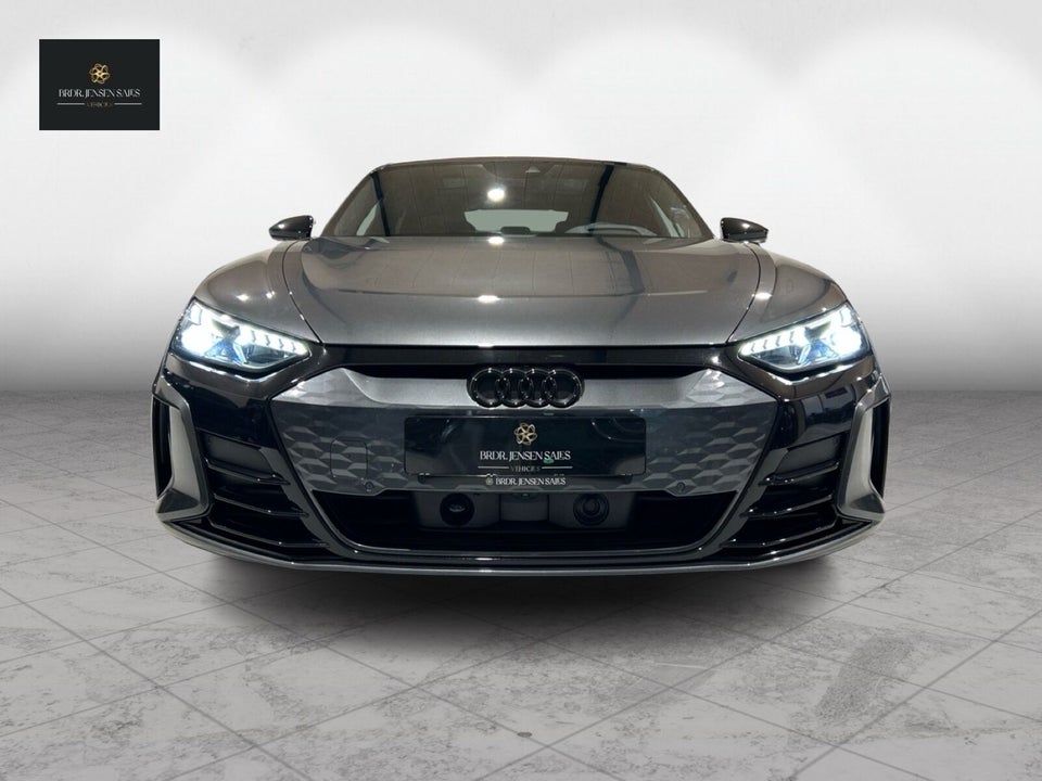 Audi e-tron GT quattro 4d