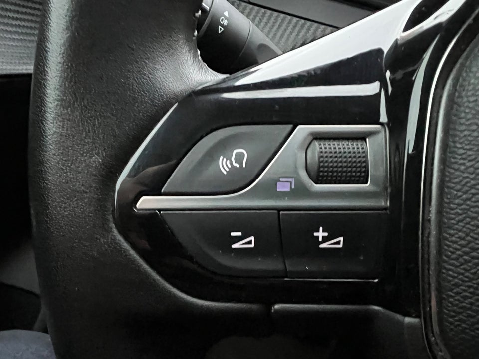 Peugeot 208 1,5 BlueHDi 100 Allure 5d