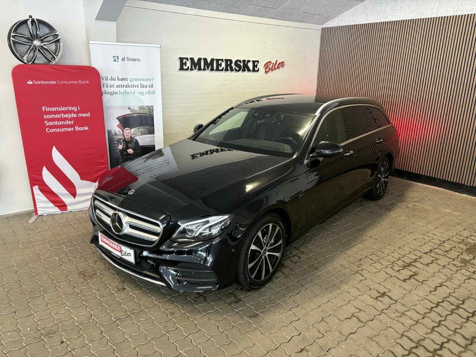 Mercedes E300 de 2,0 AMG Line stc. aut. 5d