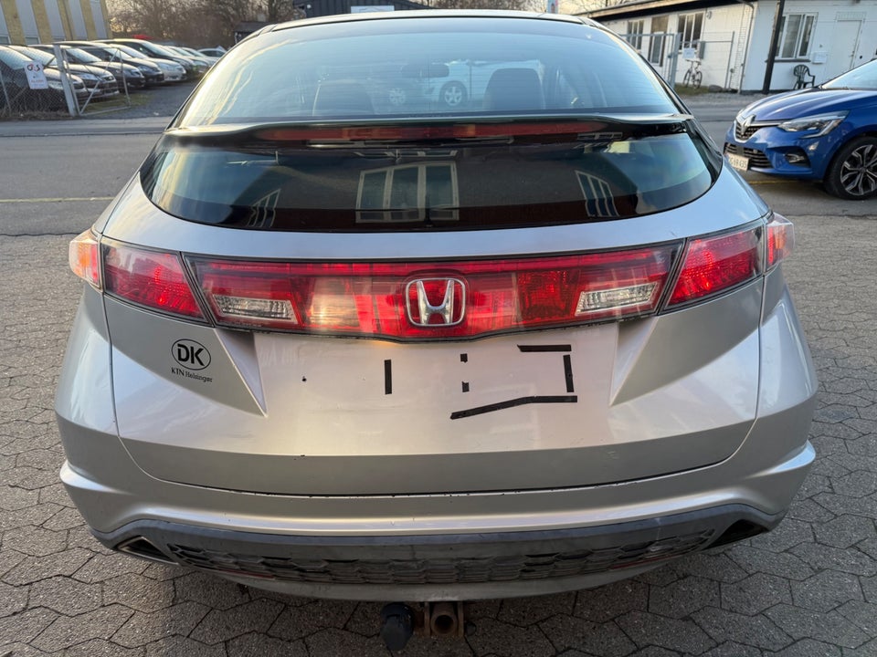 Honda Civic 1,8 Sport 5d