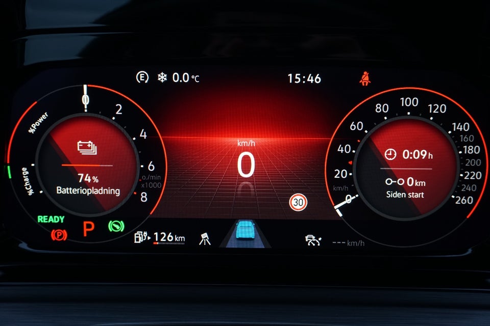 VW Golf VIII 1,4 eHybrid DSG 5d