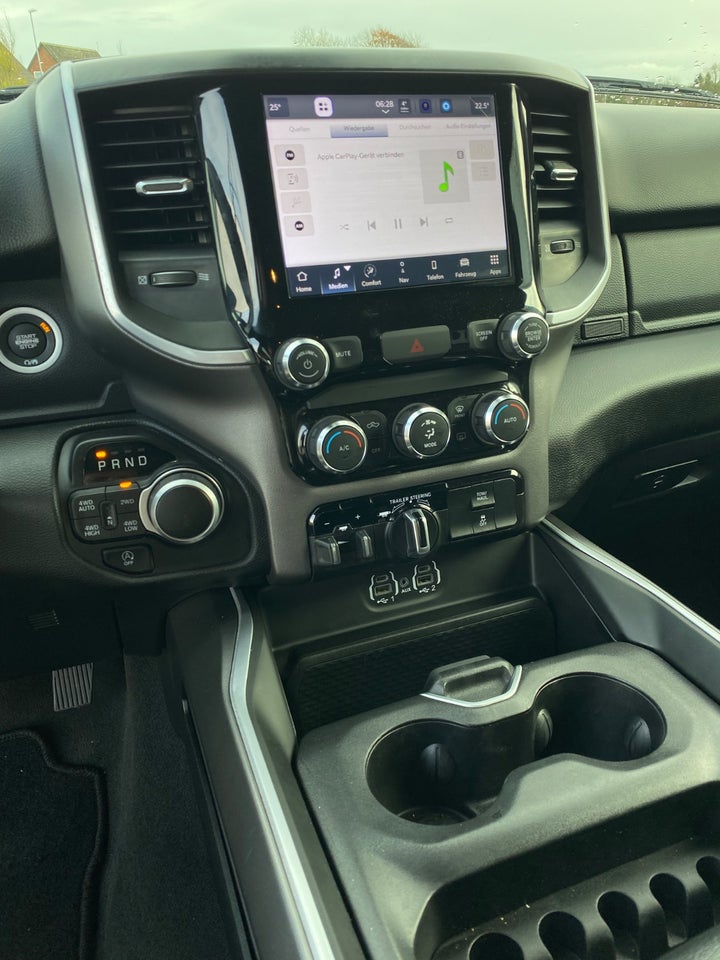 Dodge RAM 1500 5,7 V8 Hemi Laramie Sport aut. 4d