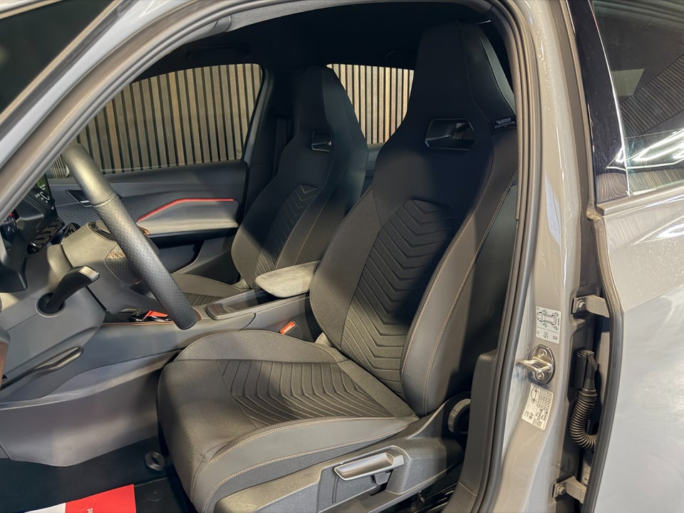 Cupra Born 58  5d