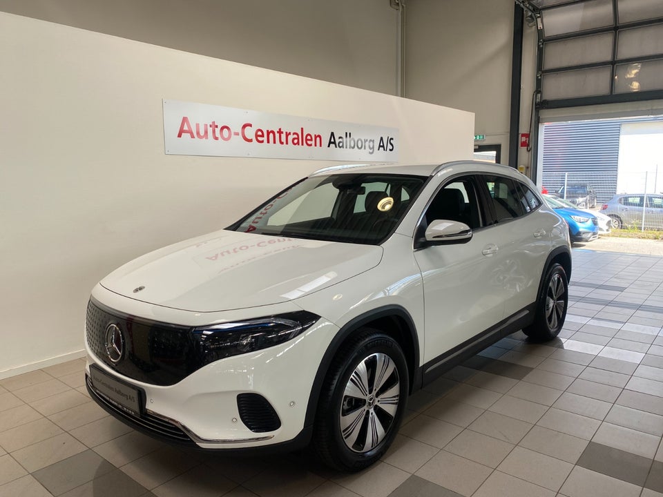 Mercedes EQA300 Progressive 4Matic 5d