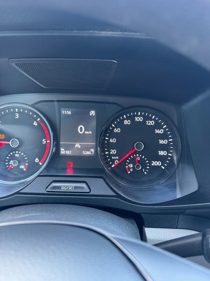 VW Crafter 35 2,0 TDi 177 Kassevogn L3H3