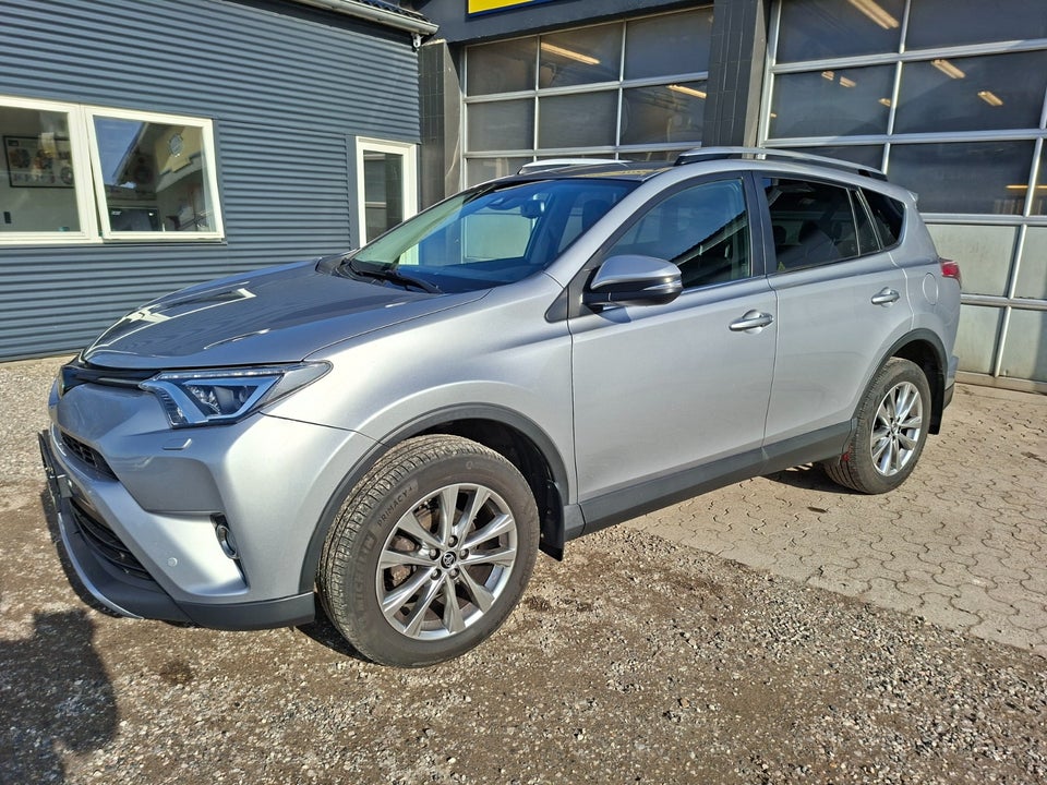 Toyota RAV4 2,0 D-4D T3 5d