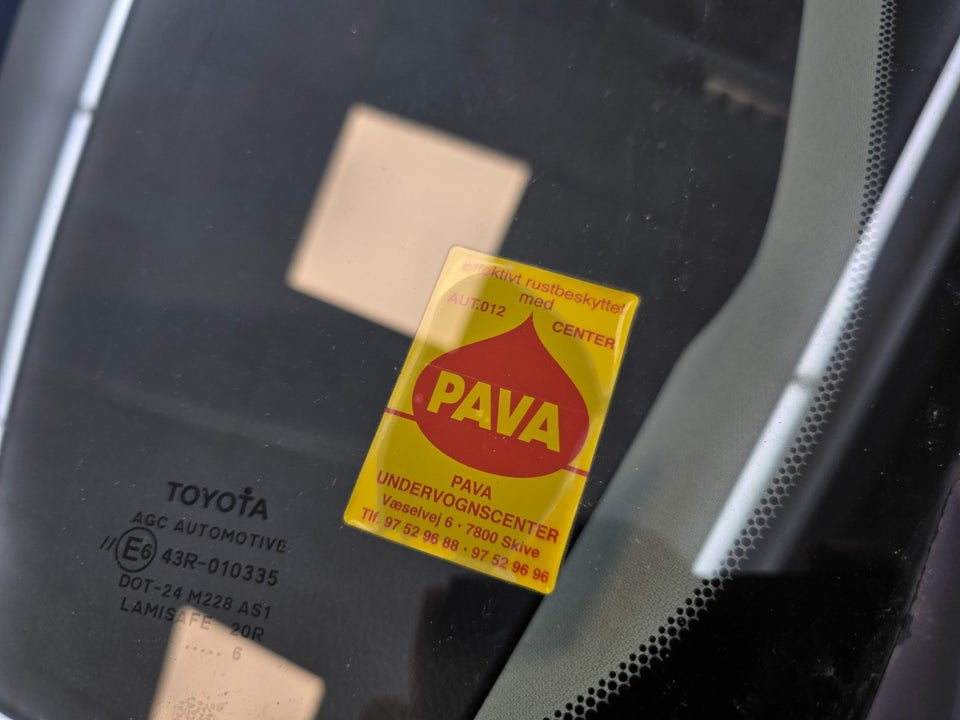 Toyota Auris 1,8 Hybrid H1 CVT 5d