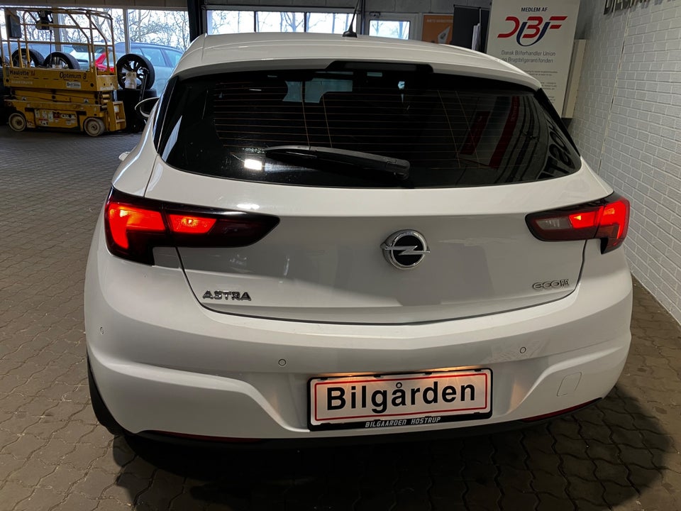Opel Astra 1,0 T 105 Enjoy 5d