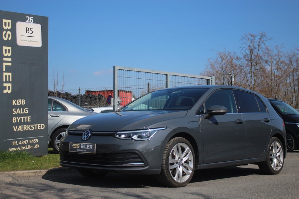 VW Golf VIII 1,4 eHybrid DSG 5d