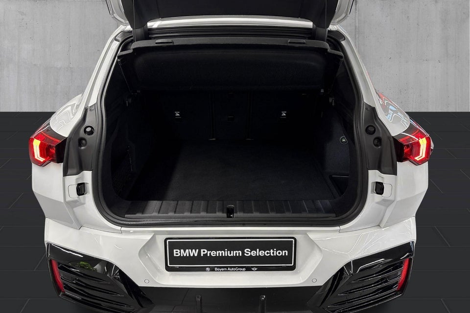 BMW iX2 eDrive20 M-Sport 5d