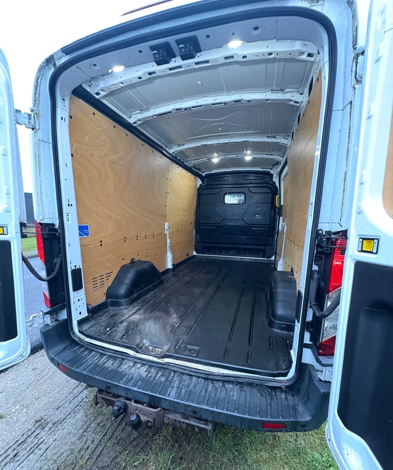 Ford Transit Custom 310L 2,0 TDCi 130 Ambiente