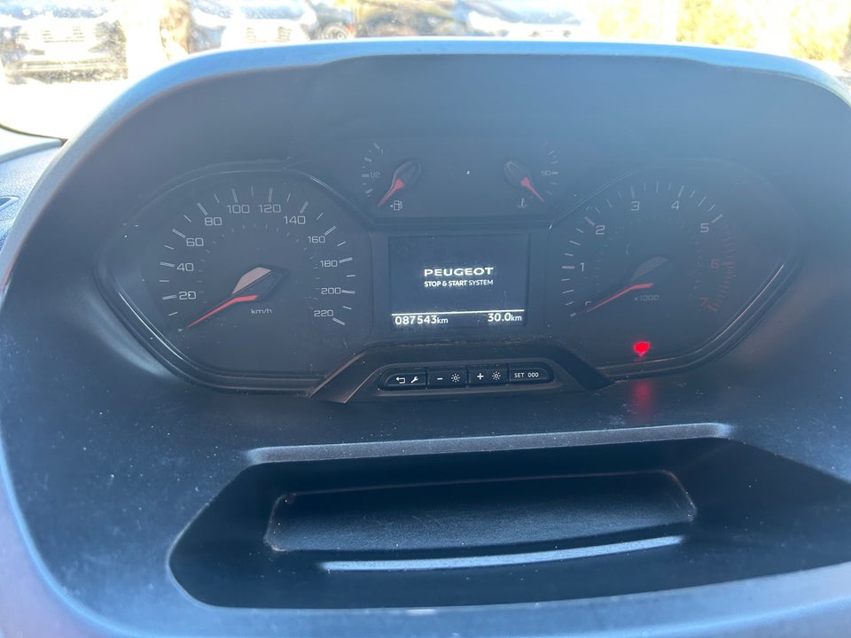 Peugeot Partner 1,5 BlueHDi 130 L2V2 Plus Van