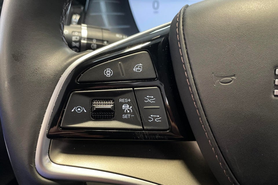 BYD Tang 109 Flagship AWD 7prs 5d