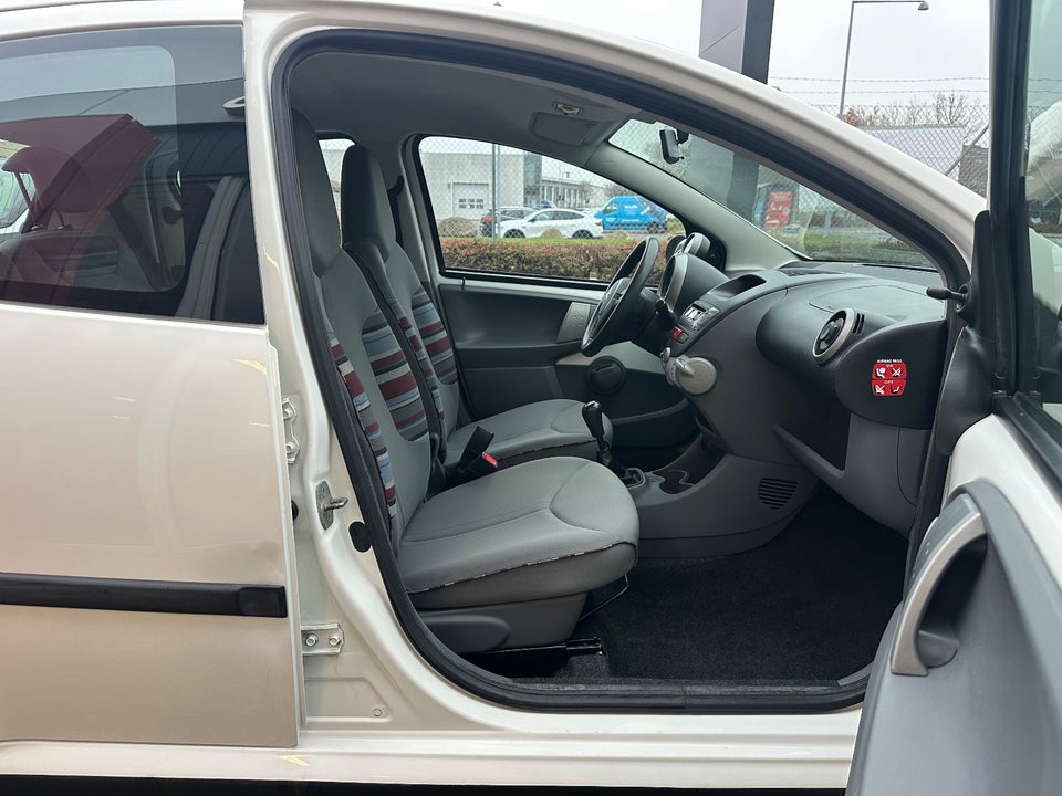 Citroën C1 1,0i Attraction 5d