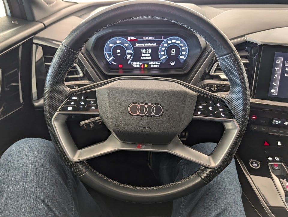 Audi Q4 e-tron 40 edition one 5d