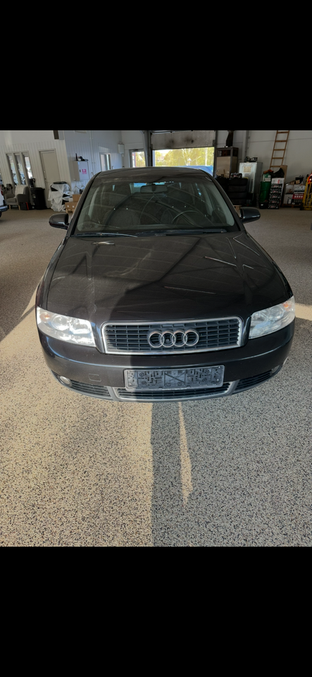 Audi A4 2,4 V6 Multitr. 4d