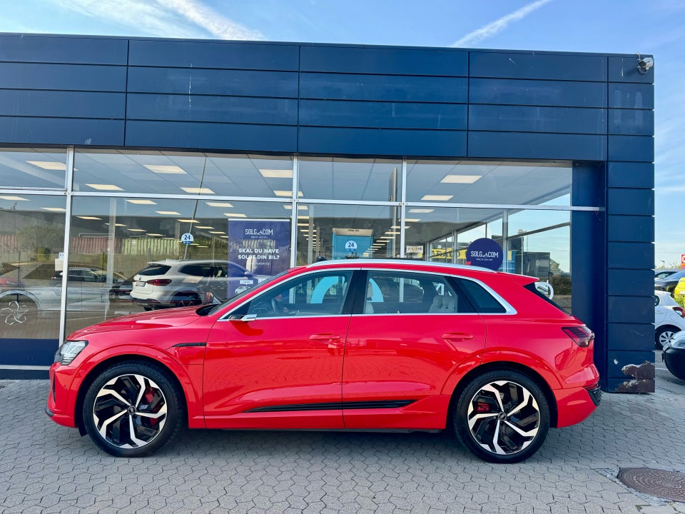 Audi Q8 e-tron 55 Prestige quattro 5d